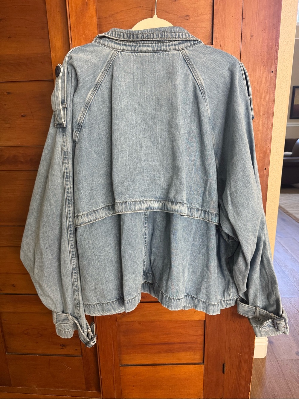 NWT Torrid Crop Denim Trench Coat Jacket Light Wash Double Breasted Plus Size 5X - Picture 2 of 4